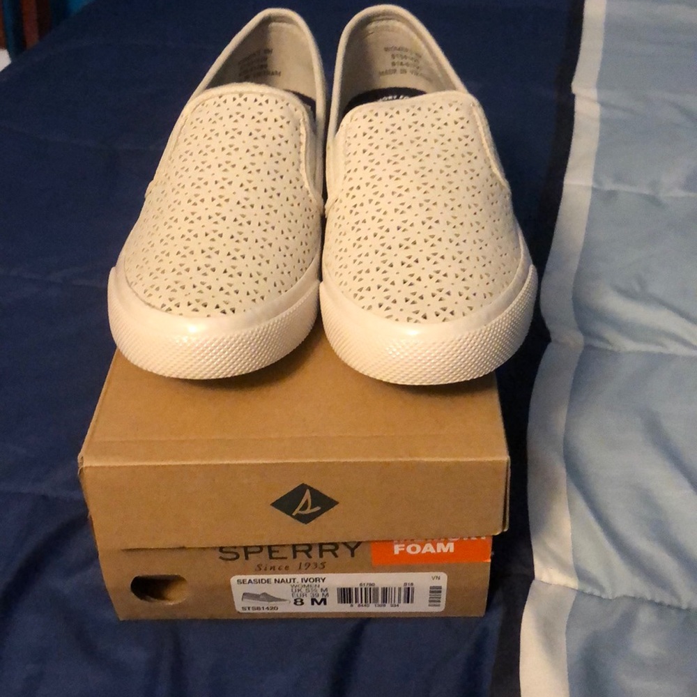 Brand new Sperry shoes!